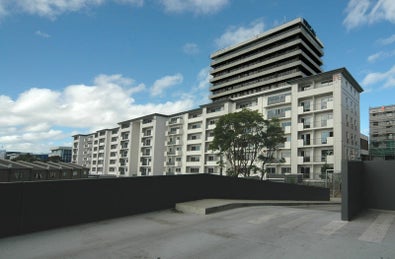 4100873_2.jpg