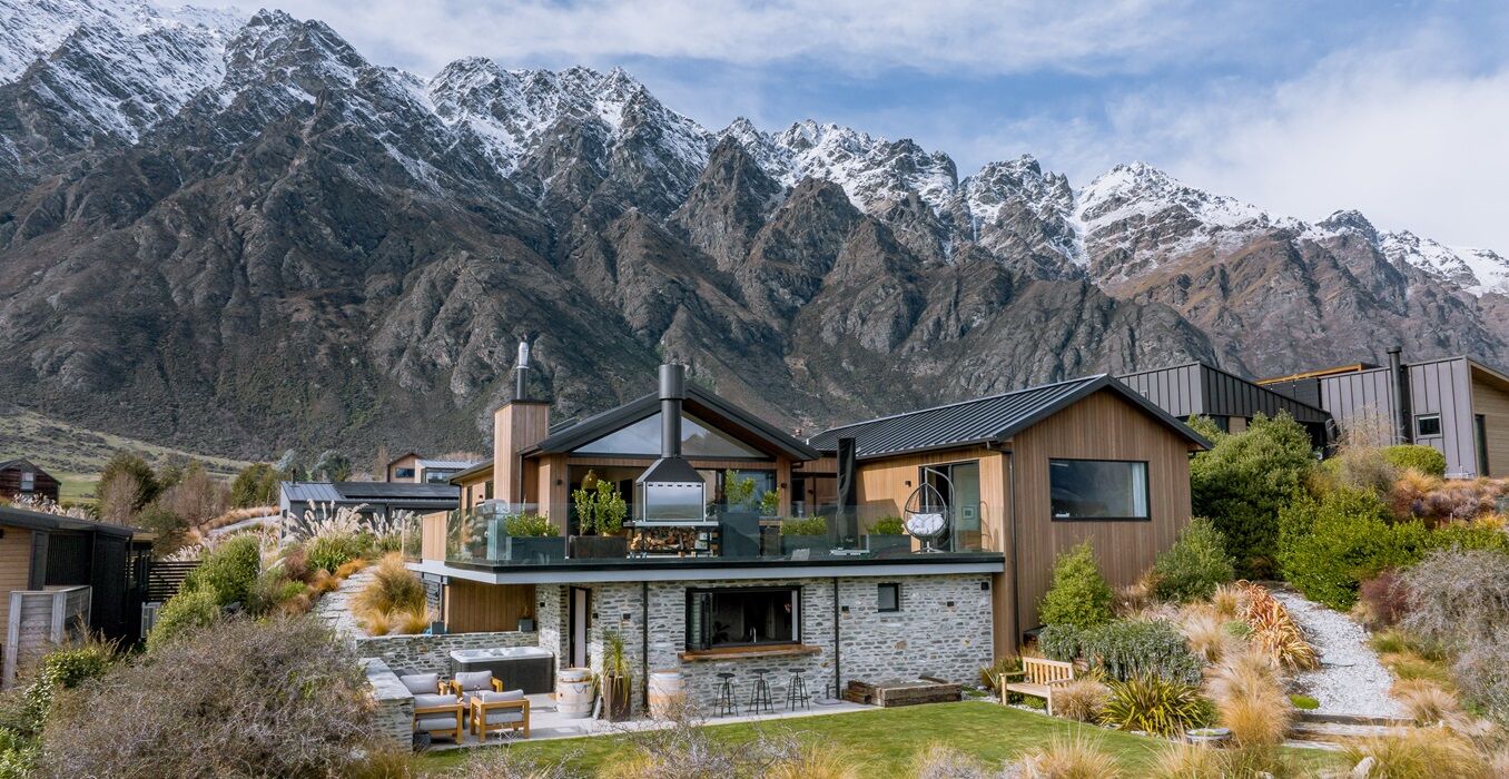 View-LS-Winter-1356x700.jpg